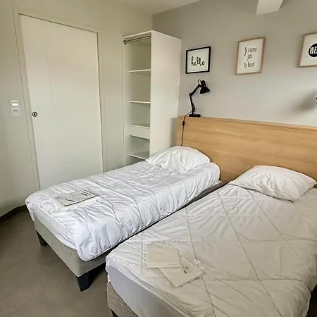 Apartamento Pmr Avec Balcon, 2 Chambres, Acces Direct Plage, Piscine, Parking Securise - - Fr-1-194-220 *
