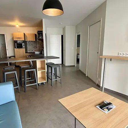 Apartmán Pmr Avec Balcon, 2 Chambres, Acces Direct Plage, Piscine, Parking Securise - - Fr-1-194-220 *