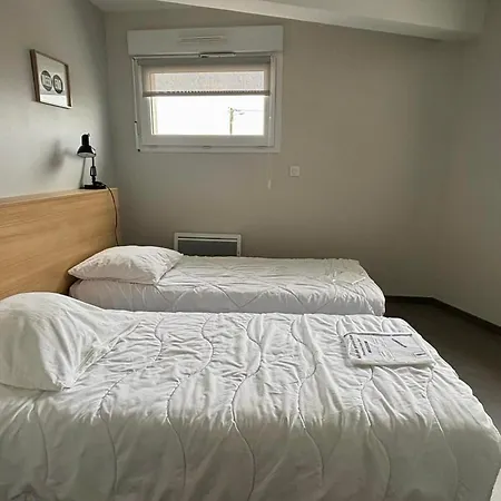 Pmr Avec Balcon, 2 Chambres, Acces Direct Plage, Piscine, Parking Securise - - Fr-1-194-220 Apartment La Tranche-sur-Mer