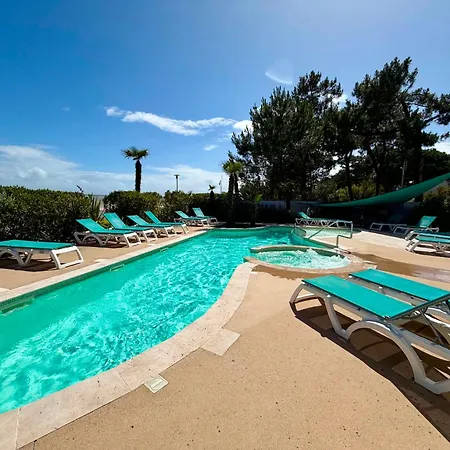 Pmr Avec Balcon, 2 Chambres, Accès Direct Plage, Piscine, Parking Sécurisé - - Fr-1-194-220 Apartamento